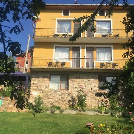 Agush Guest house Kribul
